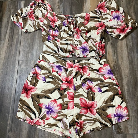 Charlotte Russe - Picture 1 of 3